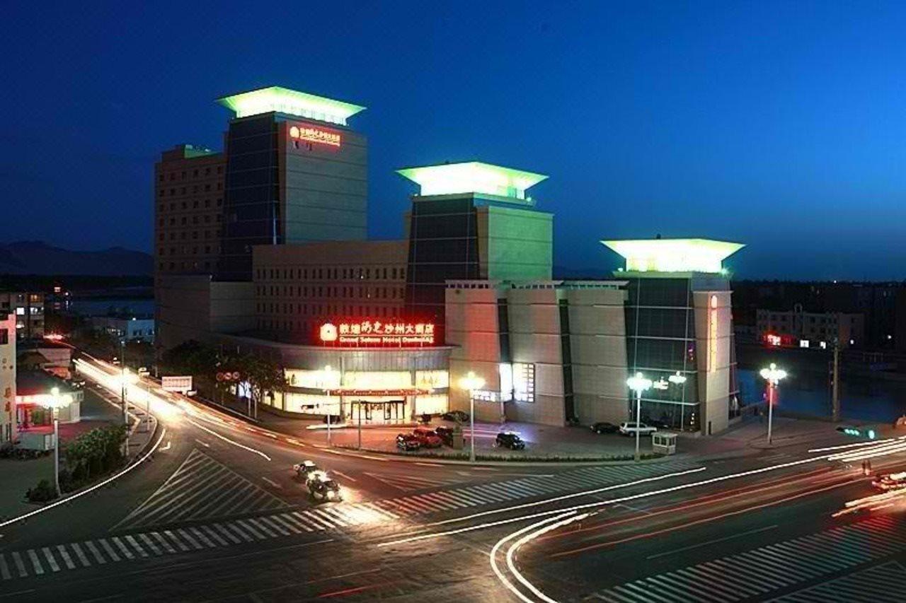 Grand Soluxe Hotel Dunhuang Esterno foto